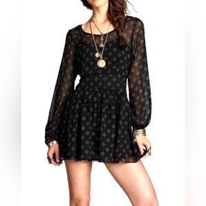 Free People Women's Large "Baby Dee" Black Chiffon Long Sleeve Fit & Flare